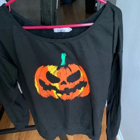 Women's Halloween Pumpkin sweatshirt. Medium - Picture 1 of 4